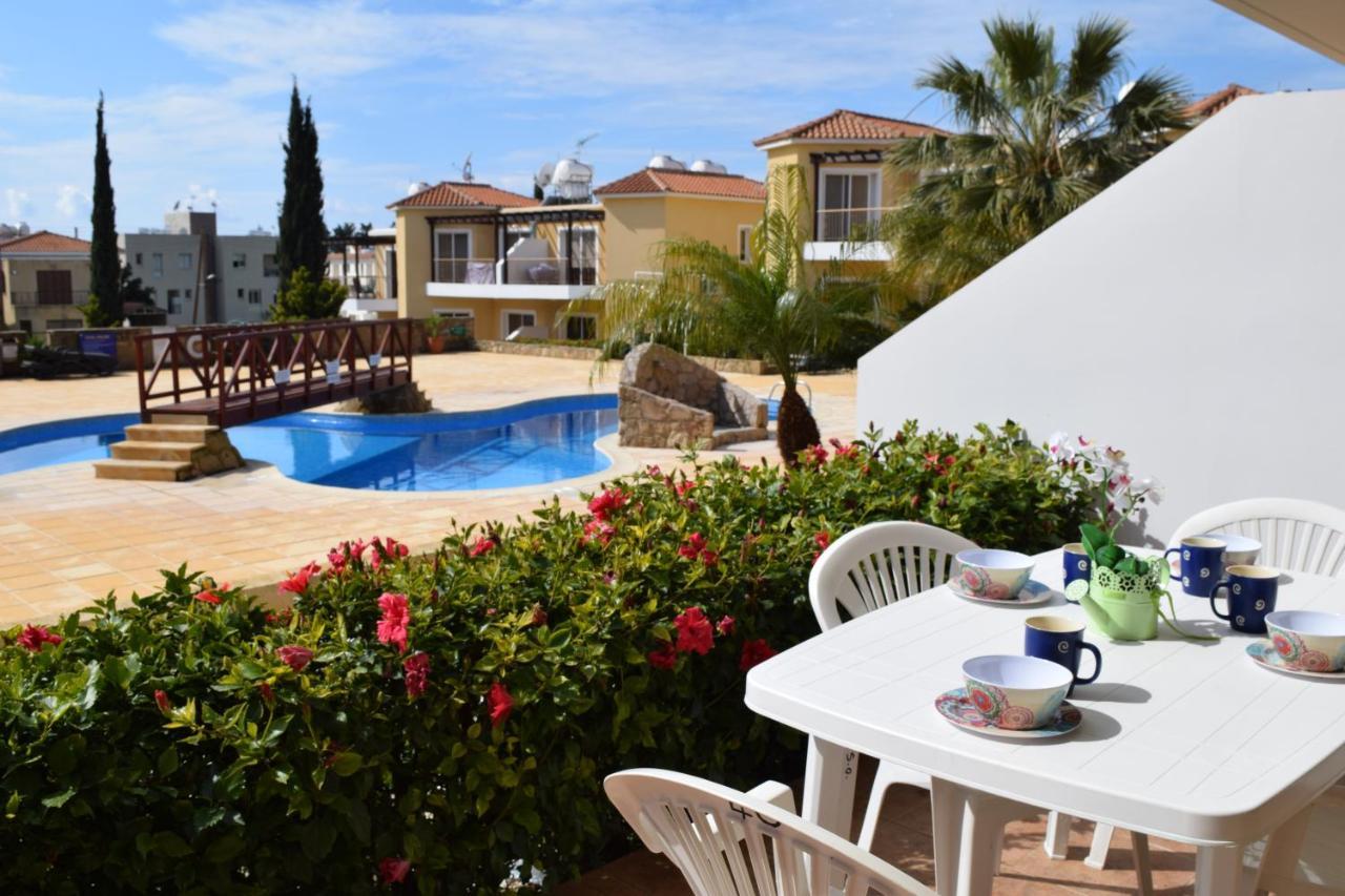 Sirena Olympia Apartment 40 Пафос Екстериор снимка