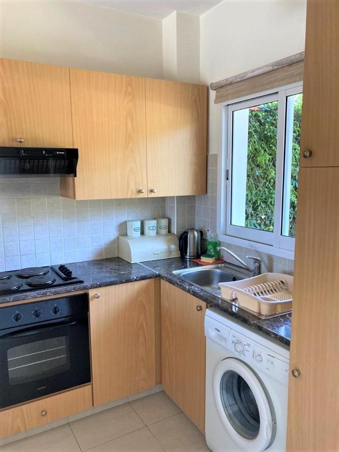 Sirena Olympia Apartment 40 Пафос Екстериор снимка